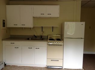 101 Center St APT 3, Bangor, ME 04401