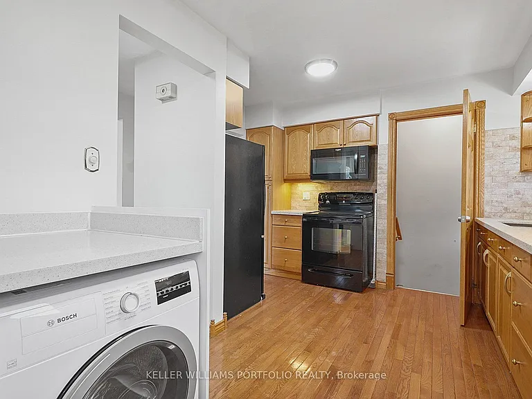 68 Athabasca St — Photo 8