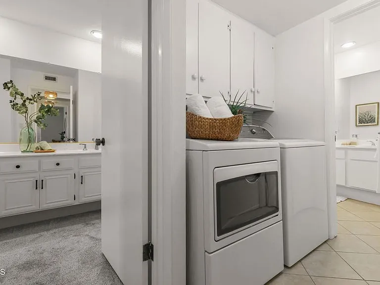 640 S Lake Ave #105 — Photo 32