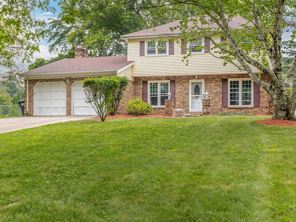 1st image of 903 Glen Echo Dr
