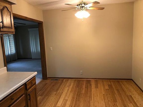 5th image of 2051 Heatherlynn Dr APT A2