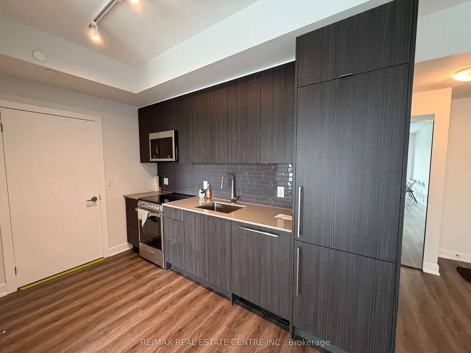 1 bed, $2,050 — Photo 4