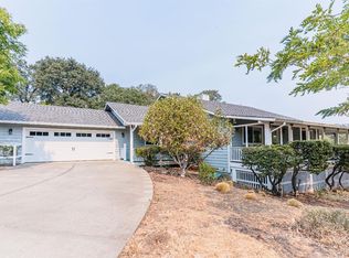 1381 Ridgeview Dr, Ukiah, CA 95482