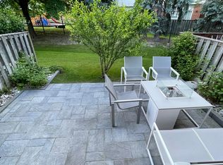 485 Meadows Blvd #21, Mississauga, ON L4Z1H1