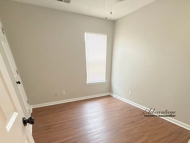 6888 Wrigley Dr — Photo 10