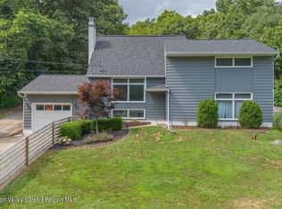 172 Roosevelt Rd, Hyde Park, NY 12538