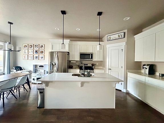 2nd image of 14782 S Patten Ln