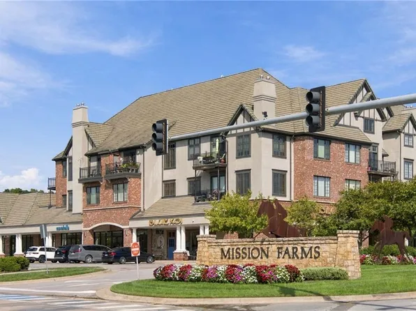 10511 Mission Rd Unit 302, Leawood, KS 66206