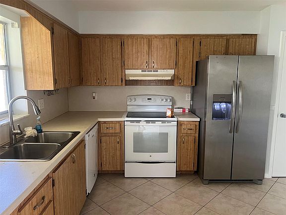 5th image of 9851 NW 24th Street