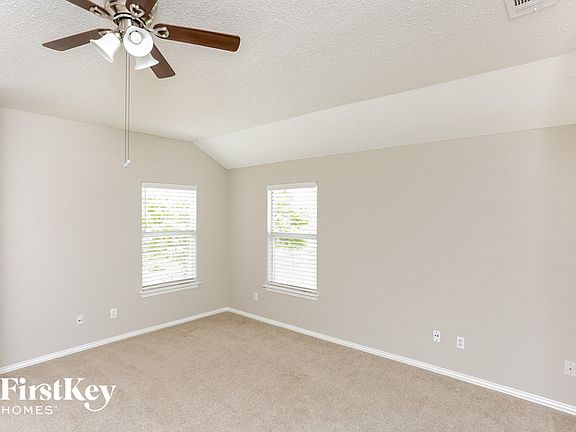 4th image of 712 Glenview Dr