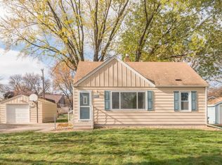 5371 Raymond Ave, Mounds View, MN 55112