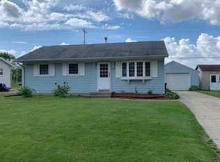 1011 Kathey Dr, Maquoketa, IA 52060