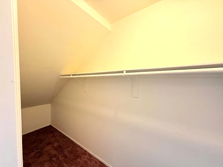 5233 Cartwright Avenue — Photo 6