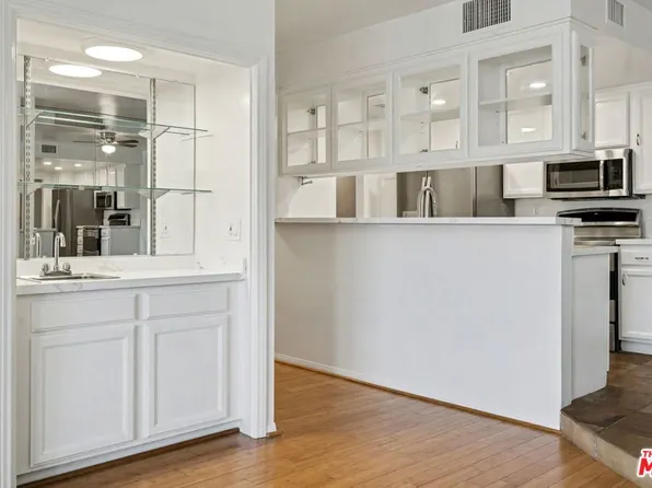 521 Montana Ave APT 301, Santa Monica, CA 90403