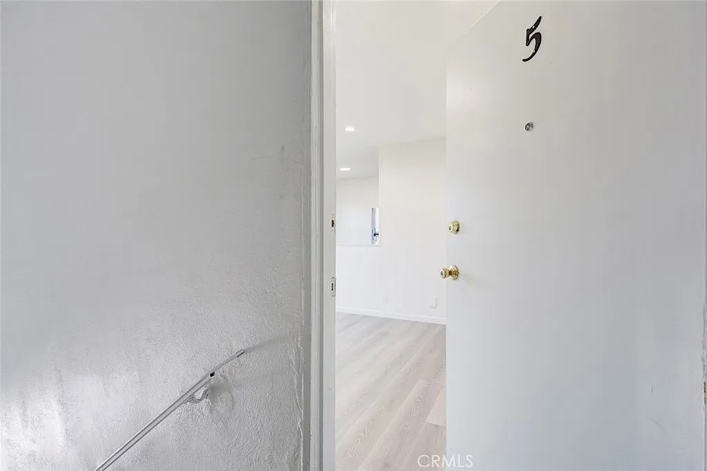 1 bed, 600 sqft, $1,850 — Photo 2