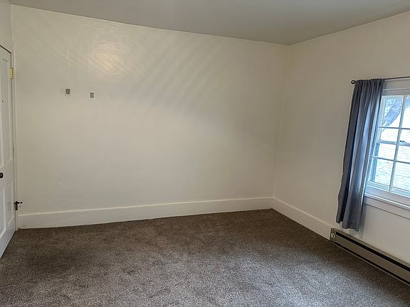 3rd image of 323 W Grove St