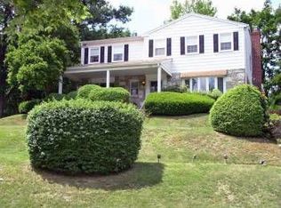 212 Stonehouse Ln, Wyncote, PA 19095