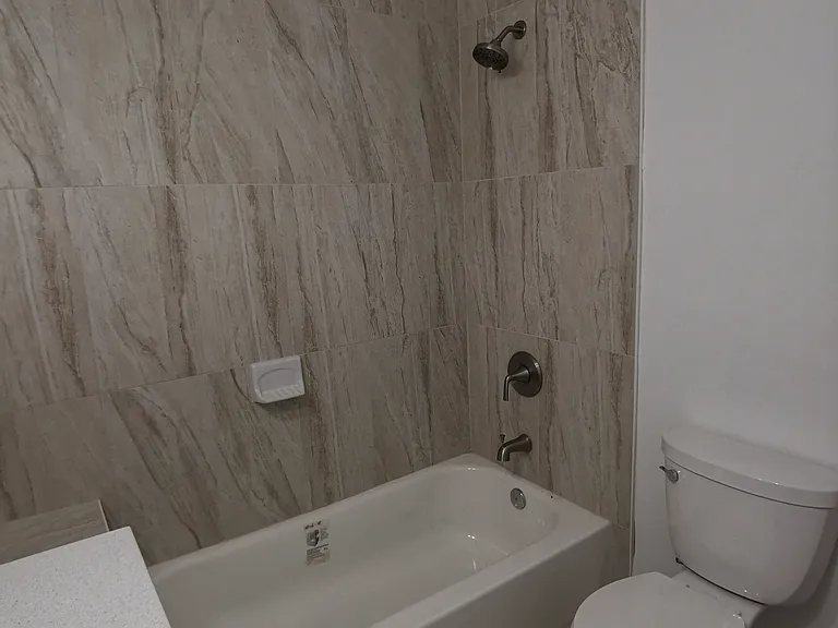 913 Maple Ave #2 — Photo 3