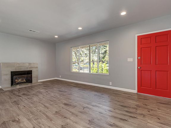3rd image of 17308 Sherman Way
