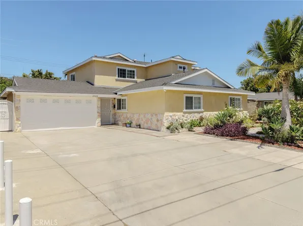 2322 S Greenville St, Santa Ana, CA 92704