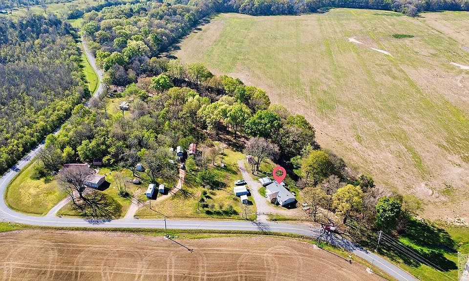 1st image of 9523 Old Post Rd