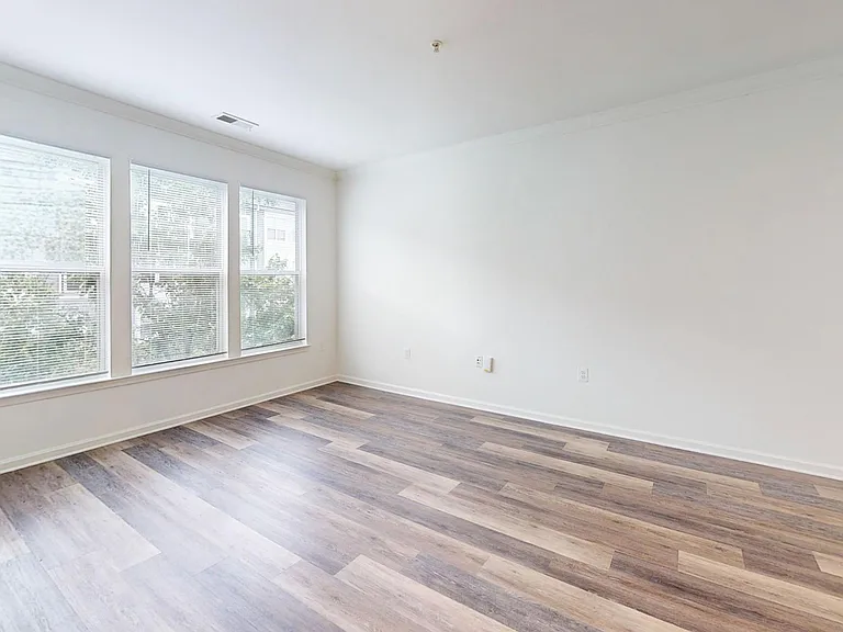 Sullivan Place — Photo 123