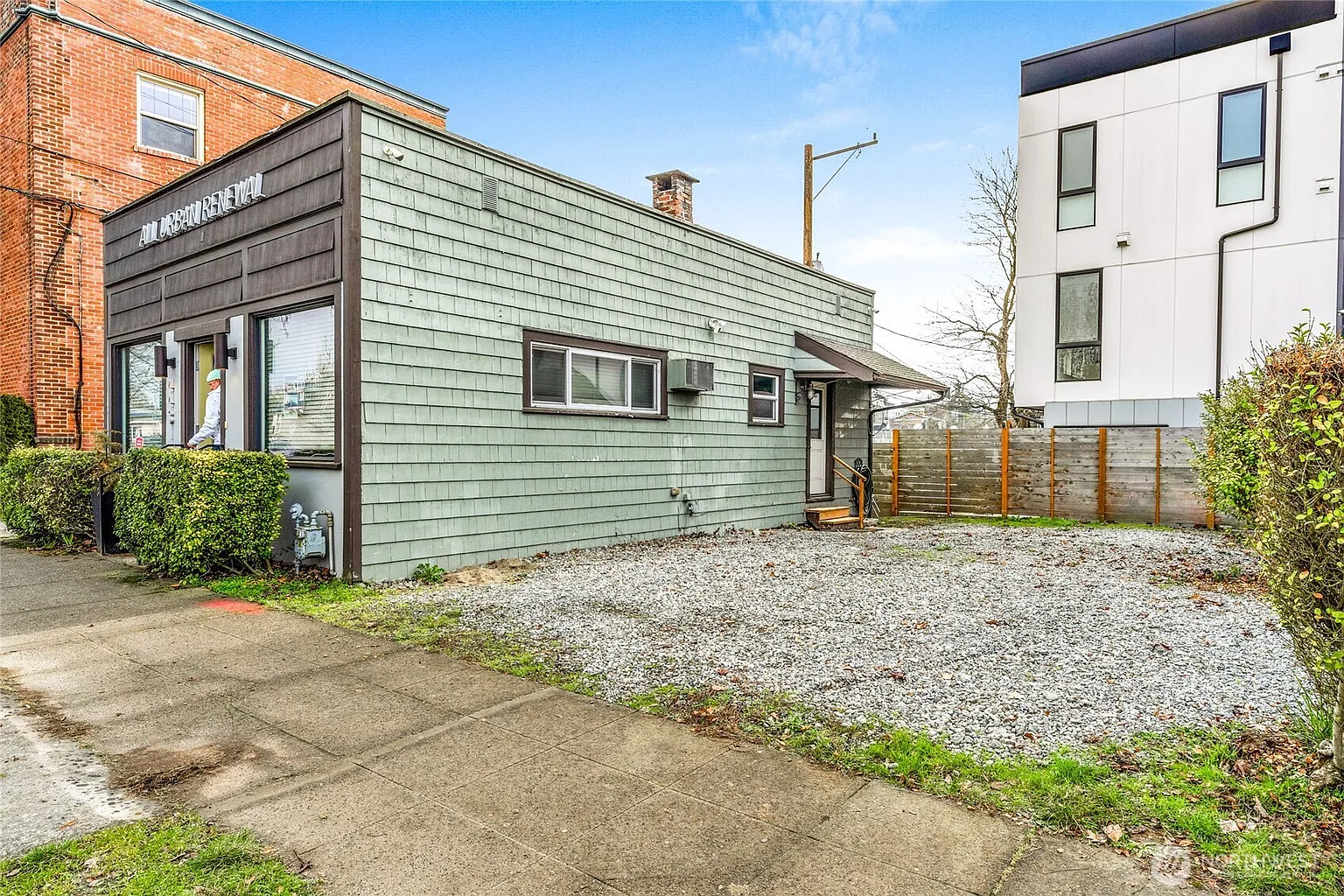 4431 SW Admiral Way photo 1
