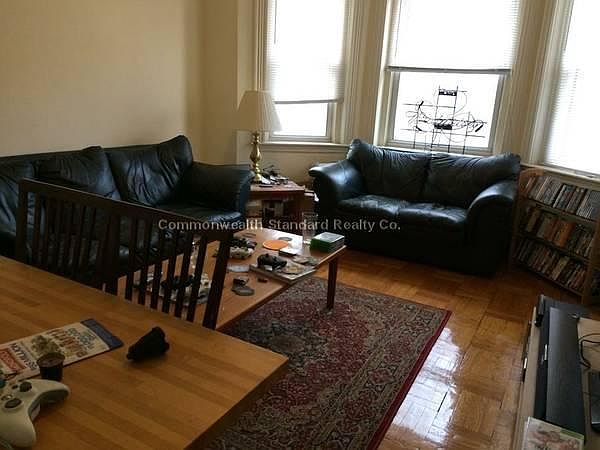 2nd image of 35 Park Dr APT 4R