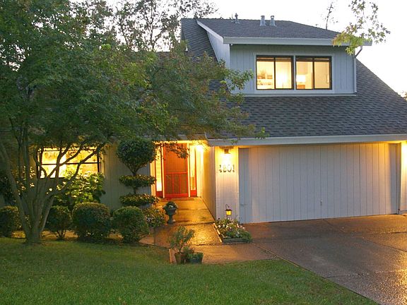 Welcome Home! -- to 4501 Cahuengo Ct.