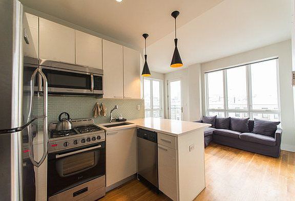 2nd image of 1433 De Kalb Ave #4Q