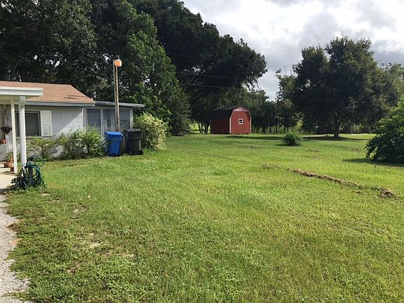 Back porch / laundry