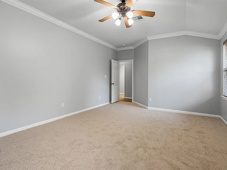 2505 Rusk Ct — Photo 35