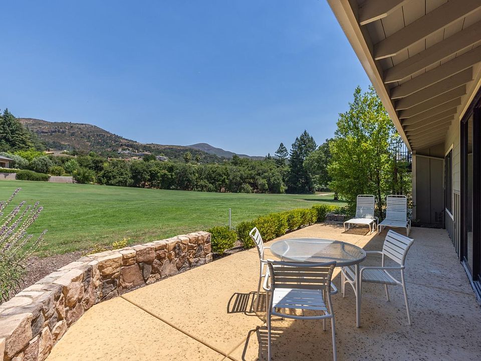 1st image of 874 Oak Leaf Way