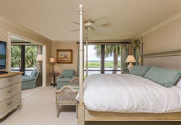 3rd image of 1101 River Club Dr