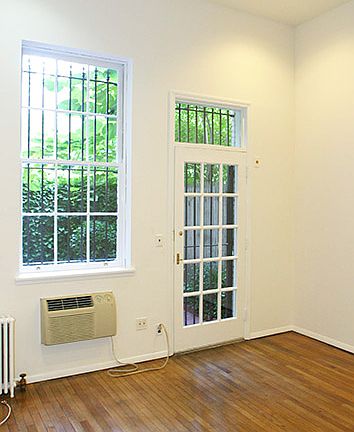 5th image of 1705 1st Ave APT 1RN