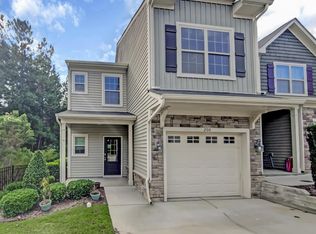 200 Cypress Hill Ln, Holly Springs, NC 27540