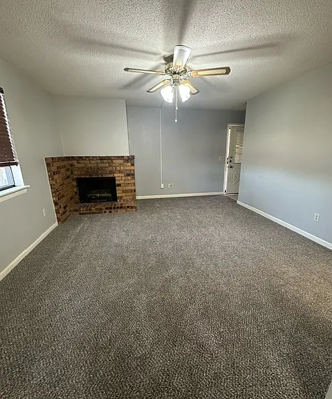 3612 Hawthorne Dr — Photo 9