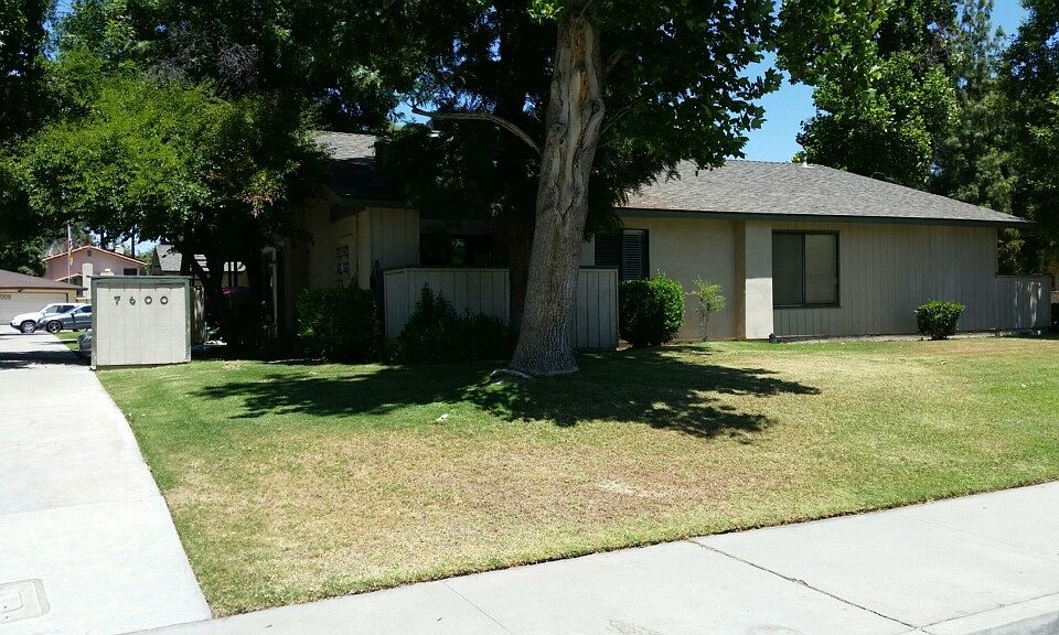 1st image of 6904 N Half Moon Dr APT A