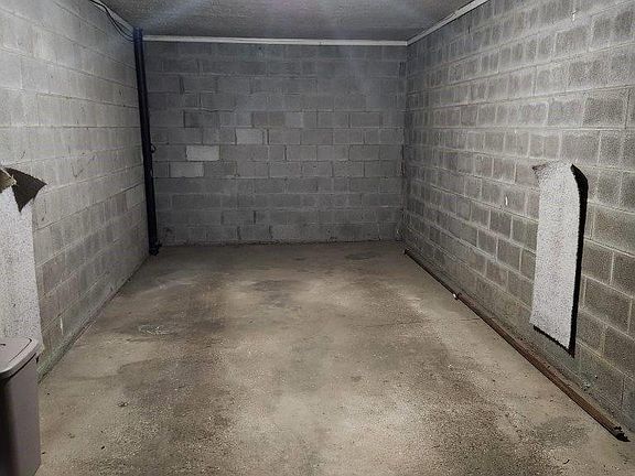 2nd image of 420 White Pond Dr #3