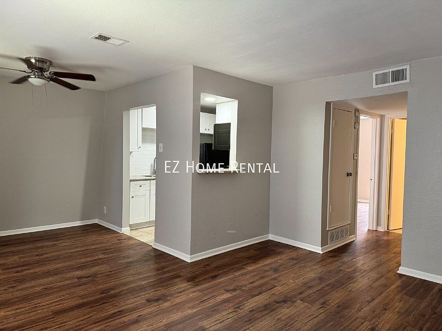 1st image of 2101 6th Ave N #12