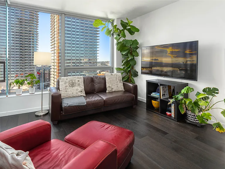 1808 Minor Ave #1607 — Photo 2