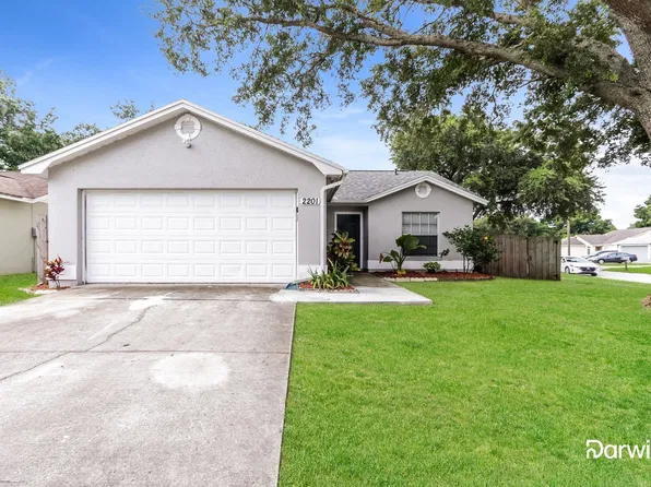 2201 Ridgemore Dr, Valrico, FL 33594