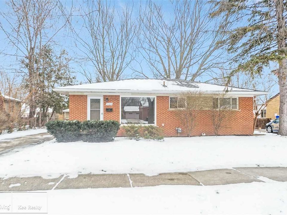 1st image of 21264 Danbury St