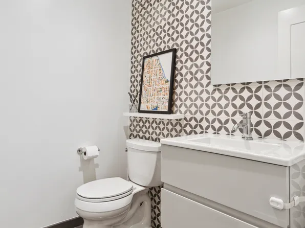 5 Mount Morris Park West image 12 of 12