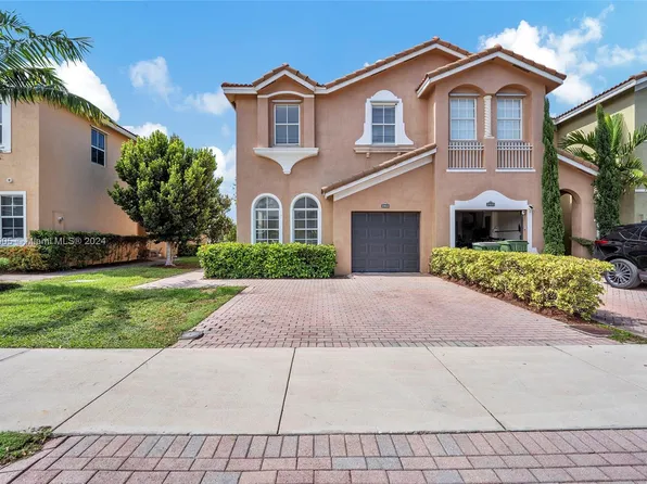 2403 SE 14th St, Homestead, FL 33035
