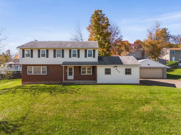 923 Squires Ave, Endicott, NY 13760