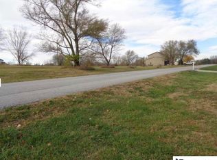 1928 Beaver Lake Blvd, Plattsmouth, NE 68048