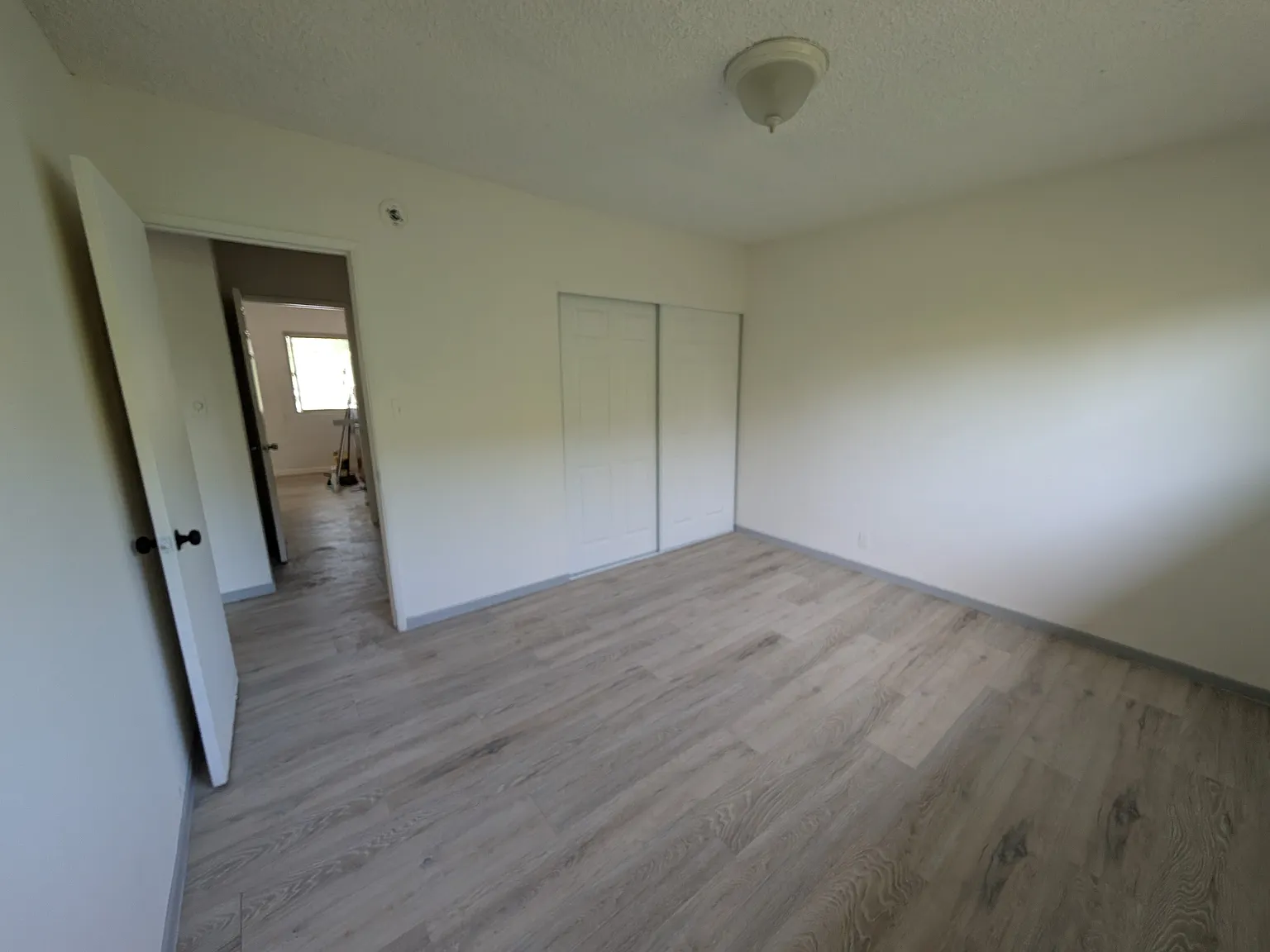 15528 Orange Ave — Photo 4