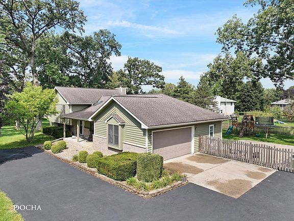 4th image of 48 Glenda Ln