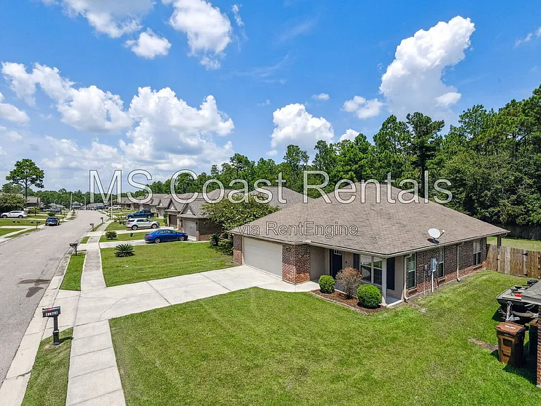 11523 Caroline Ct — Photo 4